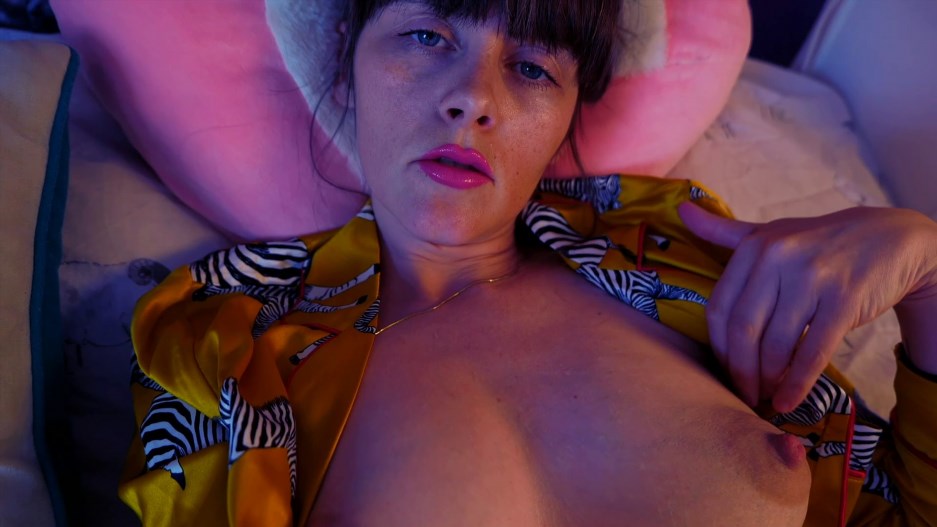 Sydney Harwin – WTF step MOMMY